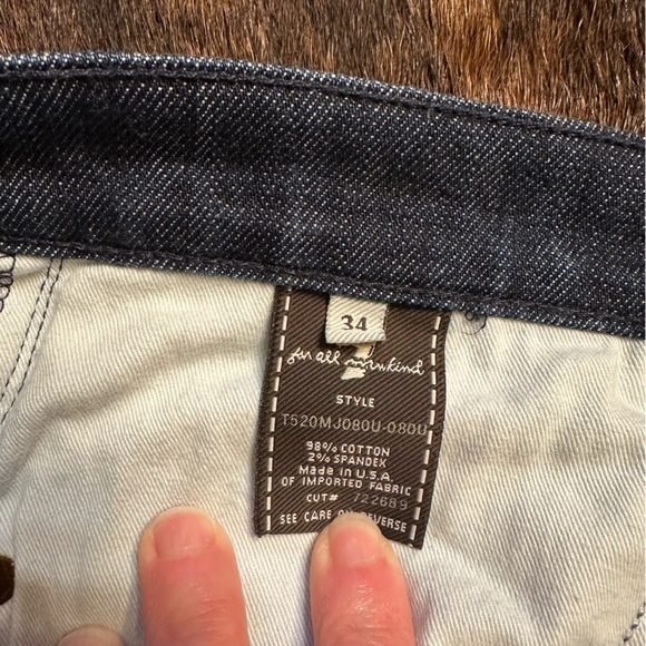 7 4 All Mankind Bootcut Fit Dark Wash Md Rise Zip Fly Stretch Denim Jean - Picture 6 of 8